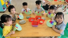 TIẾT HỌC TẠO HÌNH: NHỮNG CHÚ SÂU NGỘ NGHĨNH. TIẾT HỌC TẠO HÌNH: NHỮNG CHÚ SÂU NGỘ NGHĨNH.